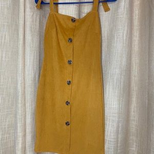 Tight mustard yellow dress with buttons
